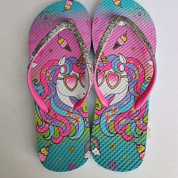 SLIPPERS 4 for $20 (NEW) - Picture 2 of 5